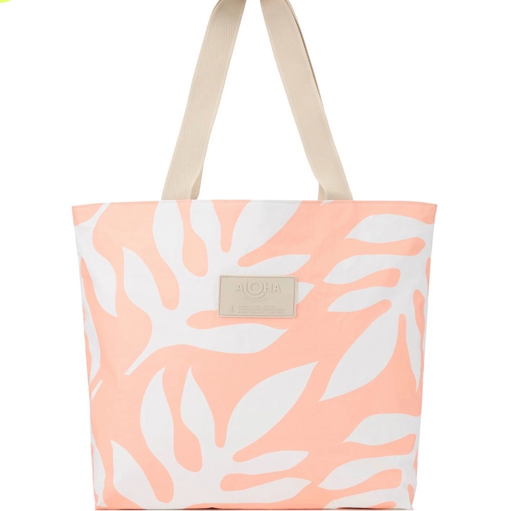 Nwt Aloha Collection Day Tripper In Ola